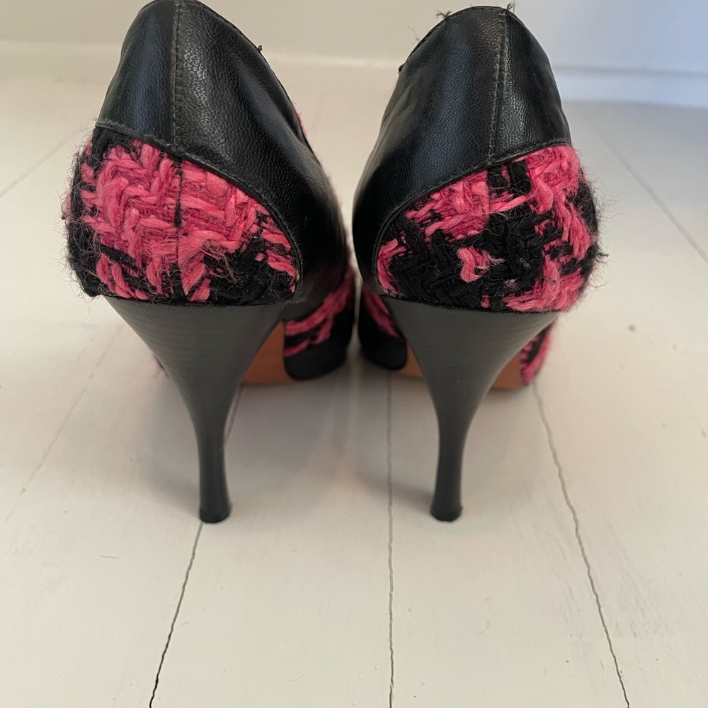 Houndstooth tweed heels💗 - Picture 3 of 5